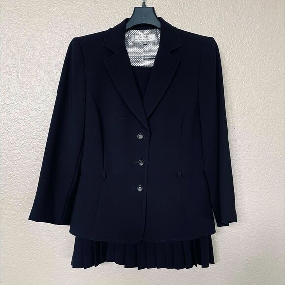 Tahari 2-pc Black Professional Pleated Skirt Blazer Suit 6 - Picture 1 of 9